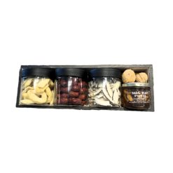 מגש פירות יבשים ודבש